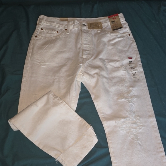 Levi's 501 Original White Distressed Jeans - Picture 1 of 9